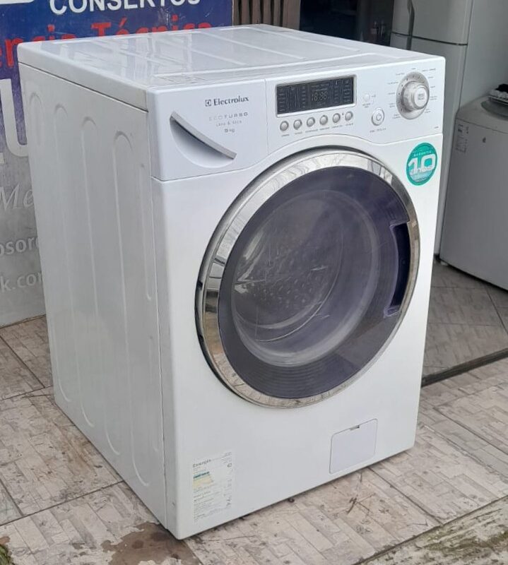 Lava e Seca 9kg Electrolux LSE09