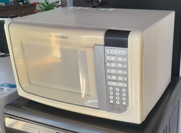 Microondas Electrolux 31 Litros MEF41 - Imagem 2