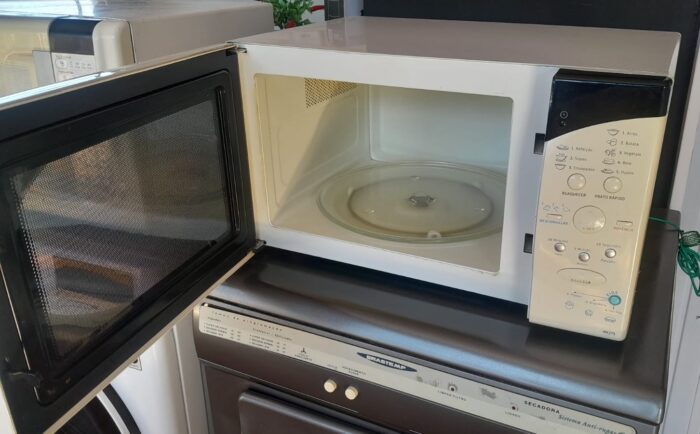 Microondas Electrolux 21 Litros MEF27S - Imagem 4