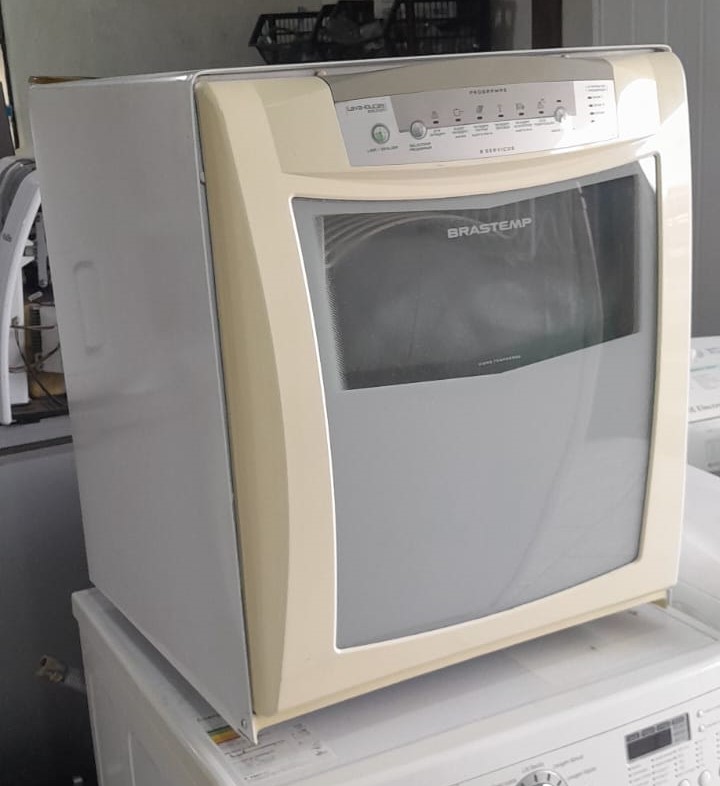 Lava Louças 8 Serviços Brastemp BLE20B