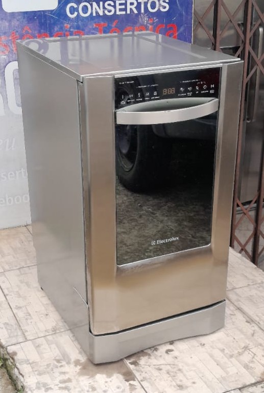 Lava Louças 9 Serviços Electrolux LE09X