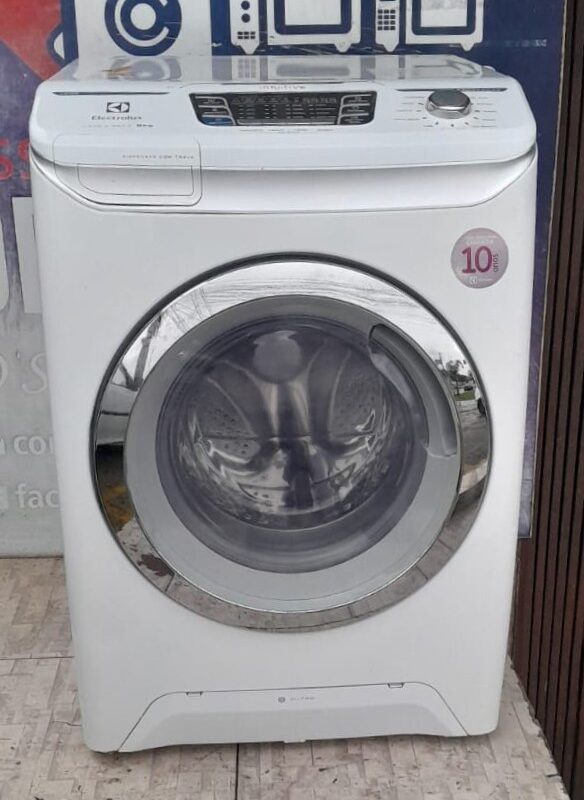 Lava e Seca 9kg Electrolux LSI09